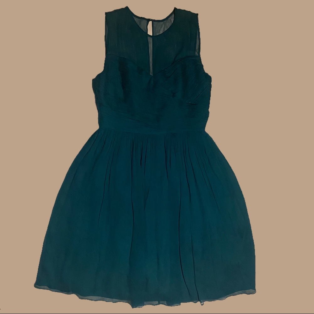 Woman’s sleeveless dress brand: J.Crew color: Green size: 8 100% Silk